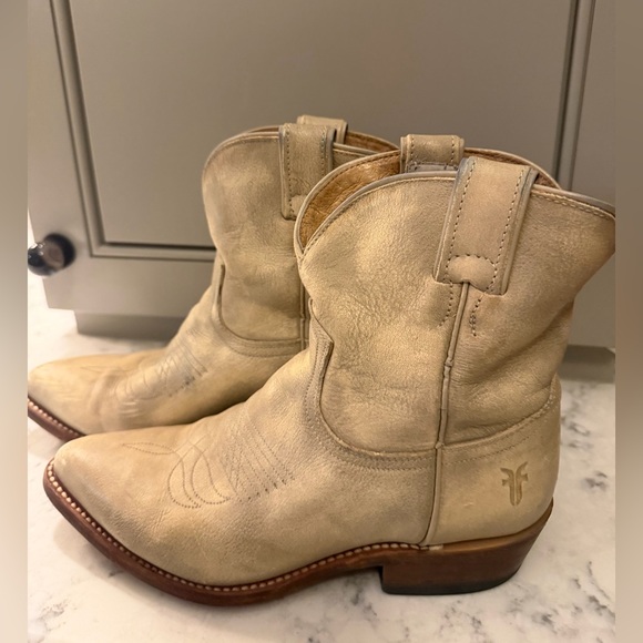 Frye Shoes - Frye Billy Beige Short Western Leather Boots